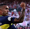 Paniek in Argentinië: Tevez met spoed naar ziekenhuis