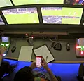 Dít was VAR Van Den Driessche aan het doen op smartphone