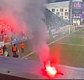 Derby ontsierd: Antwerp-fan gooit vuurpijl in vak Beerschot