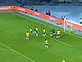 <strong>Colombiaan scoort fenomenale wereldgoal tegen Neymar en co (🎥)</strong>