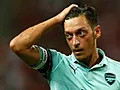 <strong>Zorgwekkende situatie Arsenal: Özil en Kolasinac meermaals 'aangevallen'</strong>