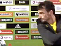 <strong>Gefrustreerde Hummels laat zich gaan vlak voor interview (🎥)</strong>