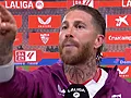 <strong>Sergio Ramos kookt over tijdens interview: 'Hou je mond!'</strong>