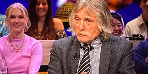 Johan Derksen compleet voor schut gezet: "Schaam je kapot!"