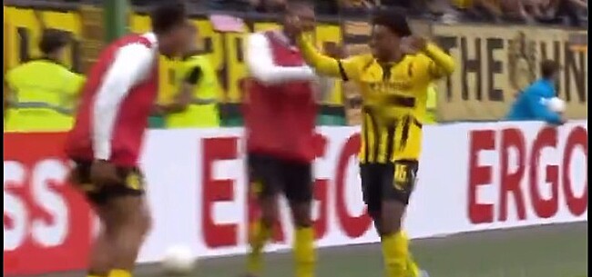 Duranville toont wapens en scoort eerste goal voor Dortmund 🎥