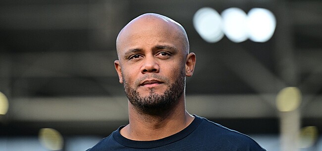 Kompany is het beu en slaat met vuist op tafel: 