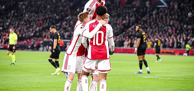 Ajax haalt bezem door selectie: 