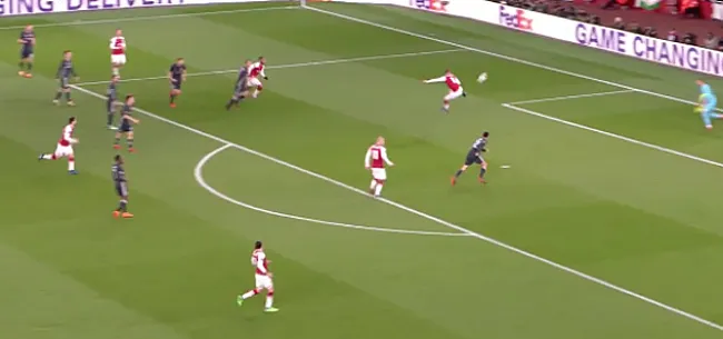 Video: Ramsey zet Gunners op 3-1 met wéérgaloze hak-goal