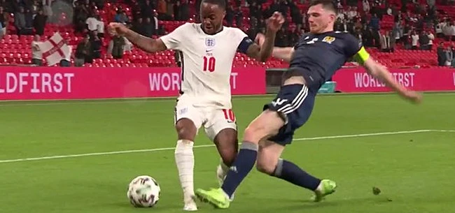 Engeland razend na penalty-incident Sterling