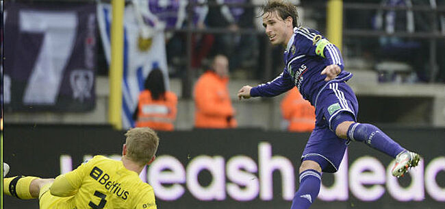 Lior Refaelov of Club Brugge KV - Behrang Safari of RSC Anderlecht