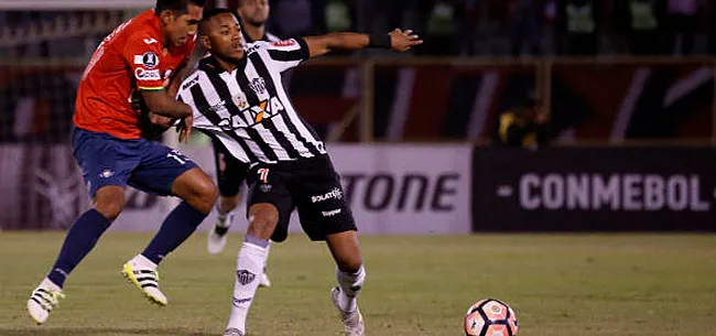 VIDEO: Robinho verzint nieuwe truc ... de drol