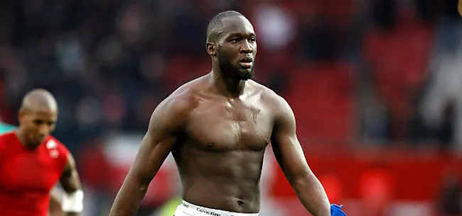 Lukaku takelt tegenspeler ongemeen hard toe: 