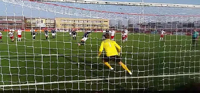 Wat een droomrentree! Van Der Sar stopt meteen een penalty voor Noordwijk