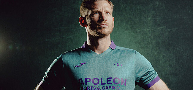 Nieuwe shirts Anderlecht: fans spreken van schande om deze reden