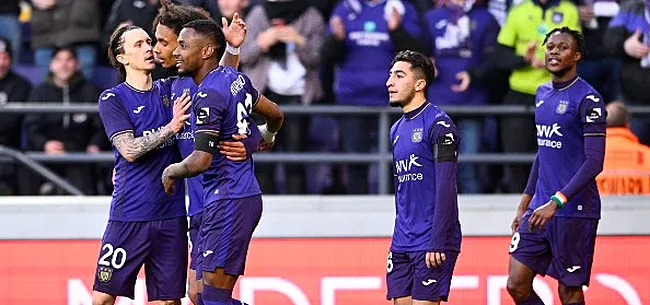 Anderlecht walst over Charleroi en is weer vierde