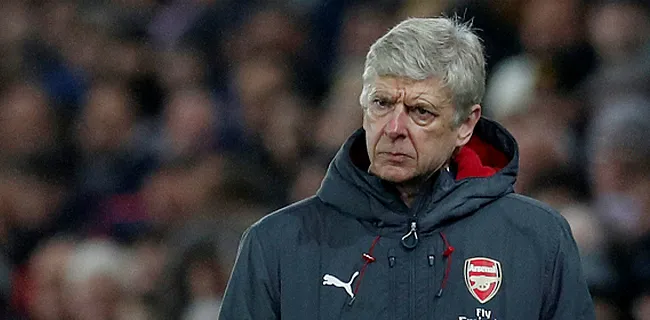 'Wenger denkt serieus na over twee aanbiedingen'