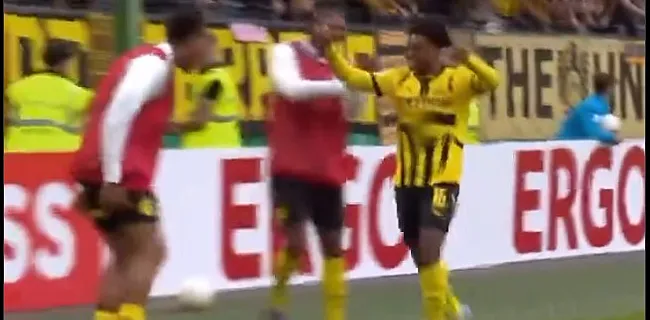 Duranville toont wapens en scoort eerste goal voor Dortmund 🎥