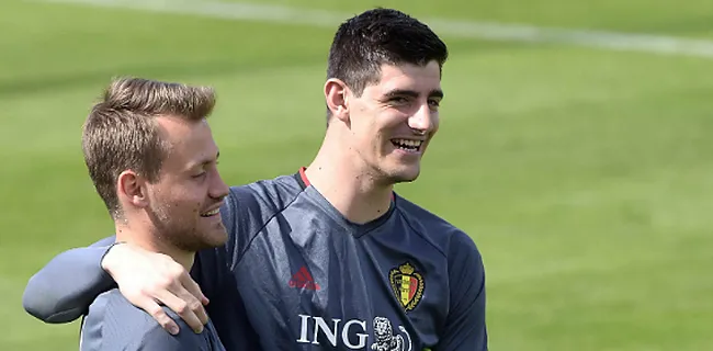 ‘Talentvolle doelman dwarsboomt transferplannen Courtois en Mignolet’