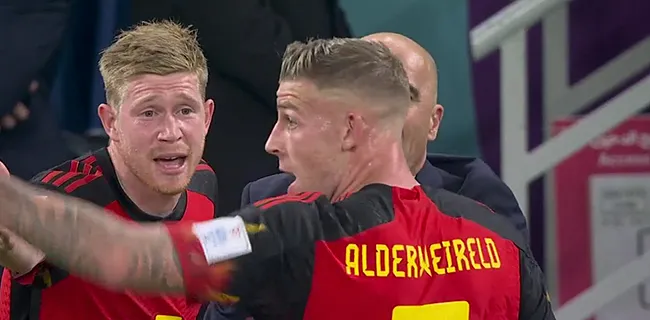 Opvallend beeld: Alderweireld en De Bruyne stechelen erop los