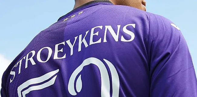 Anderlecht schakelt boegbeelden in voor onthulling shirts