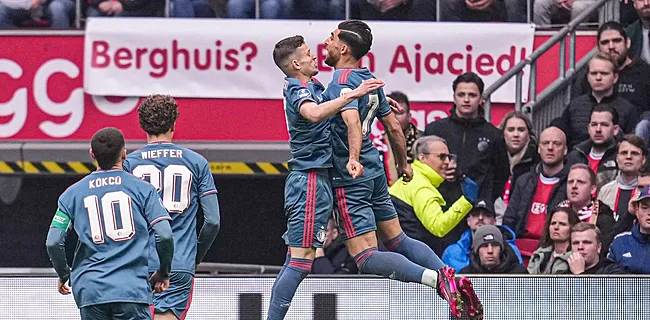 Feyenoord ruikt titel na historische zege in Amsterdam