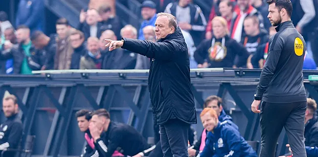 Advocaat verrast iedereen met nieuwe club