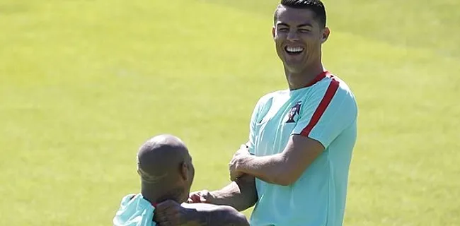 LOL! Teamgenoot bezorgt Ronaldo lachbui en wel hierdoor