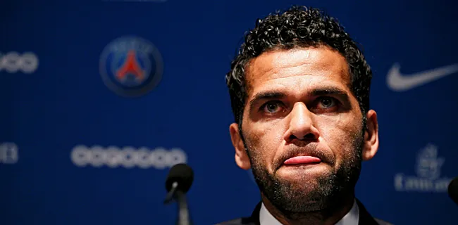 Vriendin Dani Alves laat social media ontploffen met sexy foto