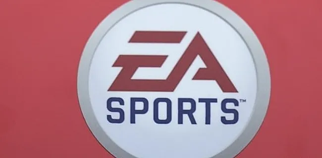 Commentator Ten Napel doet spectaculaire onthulling over FIFA 19