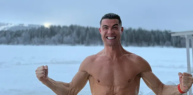 Indrukwekkende Ronaldo laat innerlijke kerstman in zich los