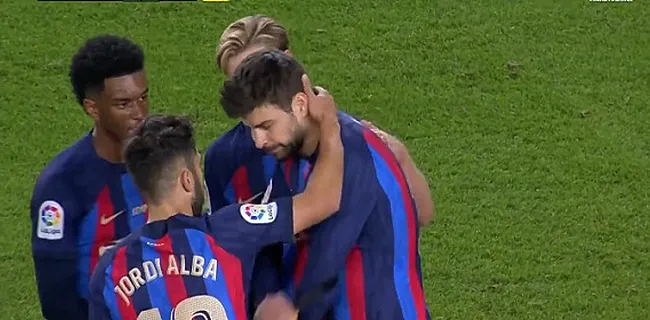 PIqué neemt emotioneel afscheid van Barça met vlotte zege